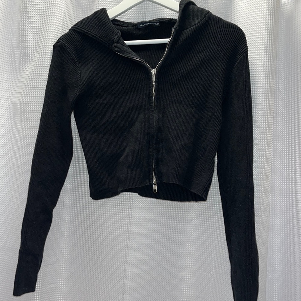 Black Cropped Zip Up Sweater